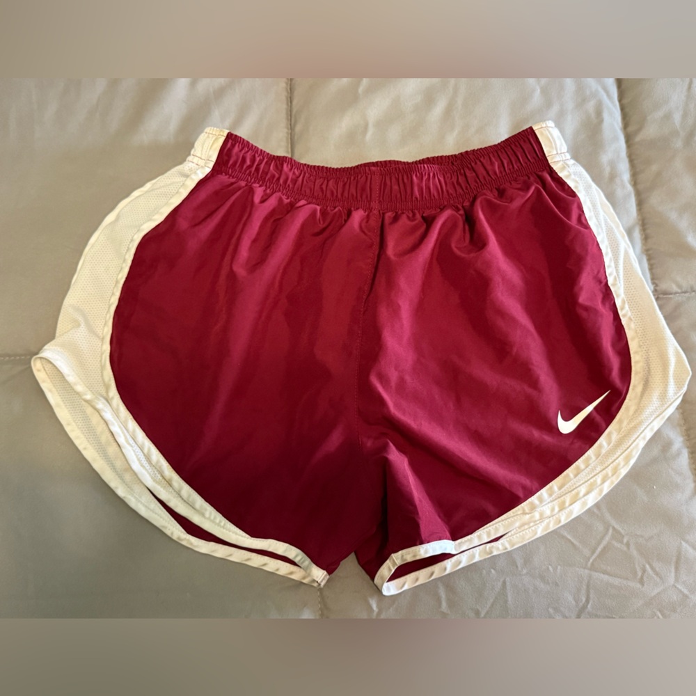 Nike Women’s Run Short